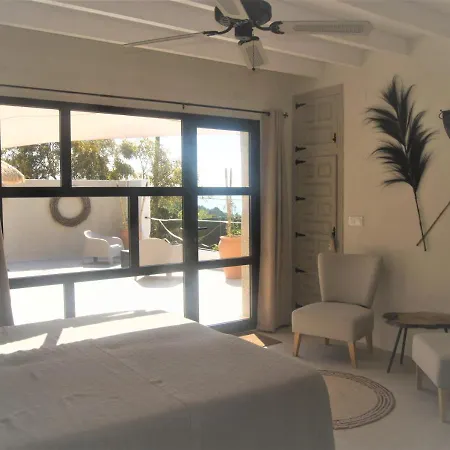 Finca Robusto Toro Naturist Nudismo Jávea